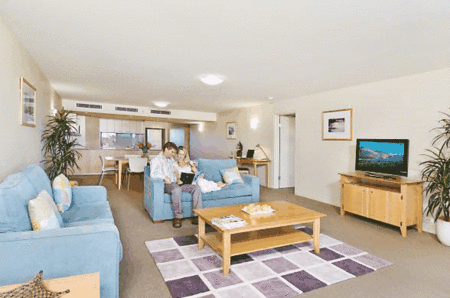 Riverside Holiday Apartments - thumb 1