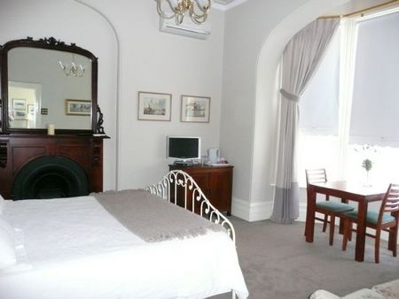 Arundels Boutique Accommodation - Hotel Gold Coast 2