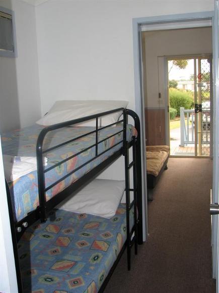 Warilla Bowling Club - Hotel Gold Coast 2