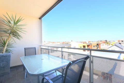 Antonas Verandah Apartments - Hotel Gold Coast 2