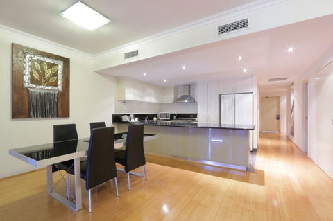 Antonas Verandah Apartments - Hotel Gold Coast 3