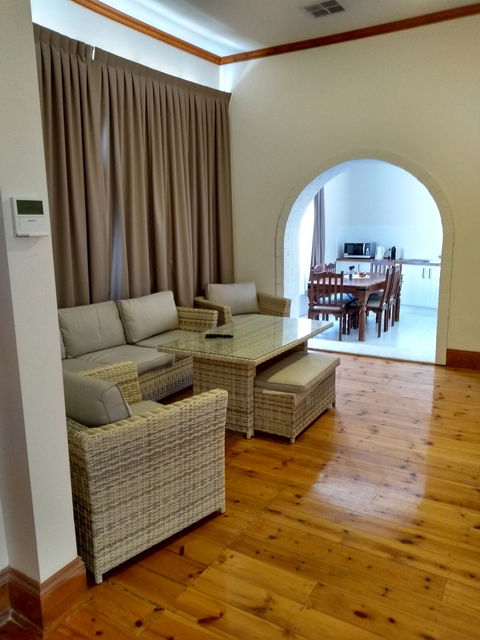 Adelaide Hills Birdwood Cottage - Hotel Gold Coast 0