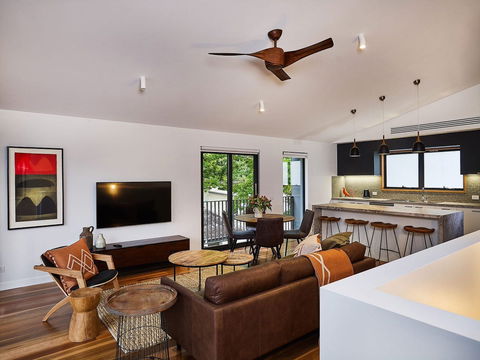 Art House Townhouses - Hotel Gold Coast 2