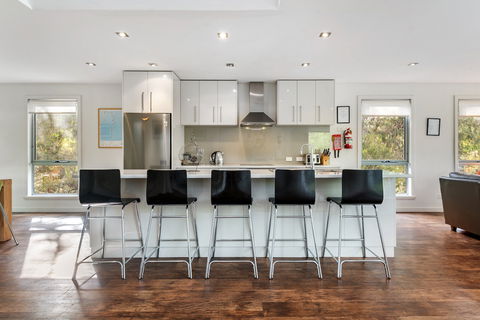 Freycinet Haven - Hotel Gold Coast 2