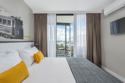 Peppers Docklands - Hotel Gold Coast 1