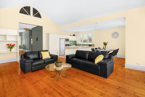 Adelaide Style Accommodation-City And Beach Luxury Home - Hotel Gold Coast 0