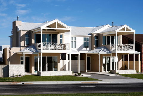 Aldinga Beach Getaways - Hotel Gold Coast 0