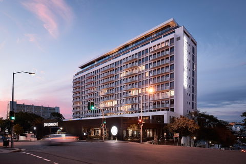 Art Series - The Johnson - Hotel Gold Coast 1