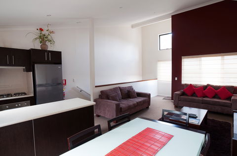 Aspen Creek 3 - Hotel Gold Coast 1