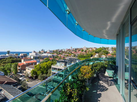 Bondi Boheme - Hotel Gold Coast 1