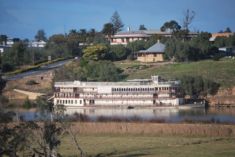 Brayfield Cottage - Hotel Gold Coast 2