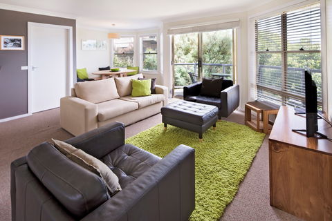 Caribou 3 - Hotel Gold Coast 0