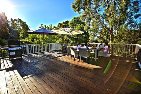 Namaste - Hotel Gold Coast 0