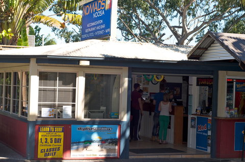 Nomads Noosa - Hotel Gold Coast 1