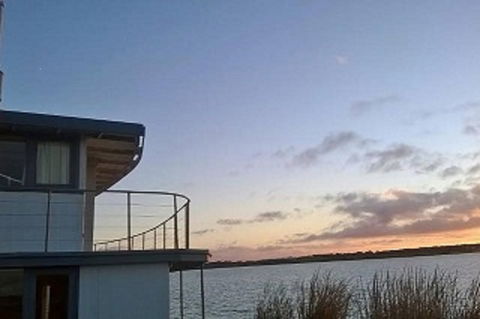 PS Federal Retreat Goolwa - Hotel Gold Coast 0