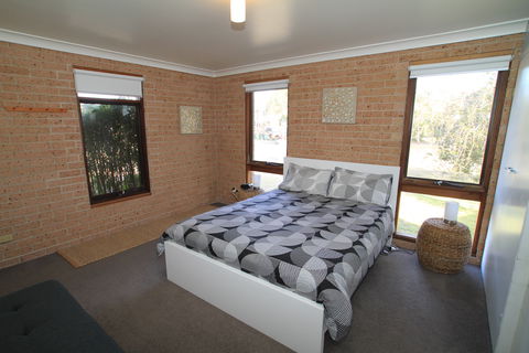 Snapper Lodge Waterfront - Hotel Gold Coast 2