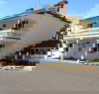 The White House Carcoar - Hotel Gold Coast