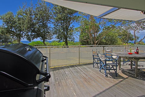 The Boathouse Culburra Beach - Hotel Gold Coast 0
