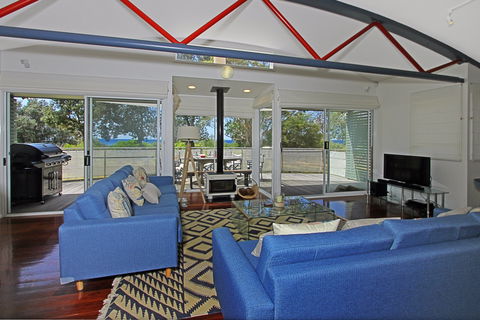 The Boathouse Culburra Beach - Hotel Gold Coast 2