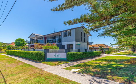 Adrift Apartments - Hotel Gold Coast 1
