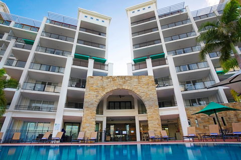 At Blue Horizon Resort - Hotel Gold Coast 1