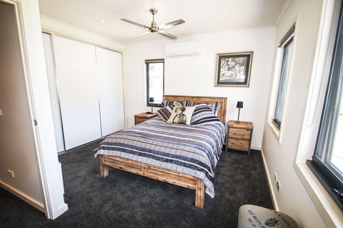 Avignon In Bright - Hotel Gold Coast 0