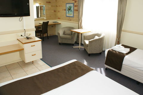 Best Western Ambassador Motor Lodge - Hotel Gold Coast 2