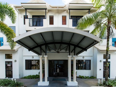 Cairns Queens Court - Hotel Gold Coast 1