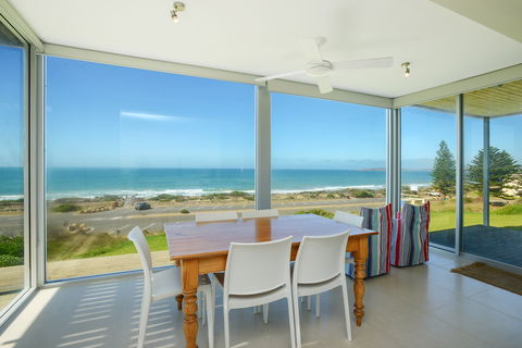 Chiton On The Rocks - Breathtaking Panoramic Coastal Views - Hotel Gold Coast 0