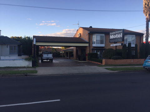 Estelle Kramer Motel - Hotel Gold Coast 0