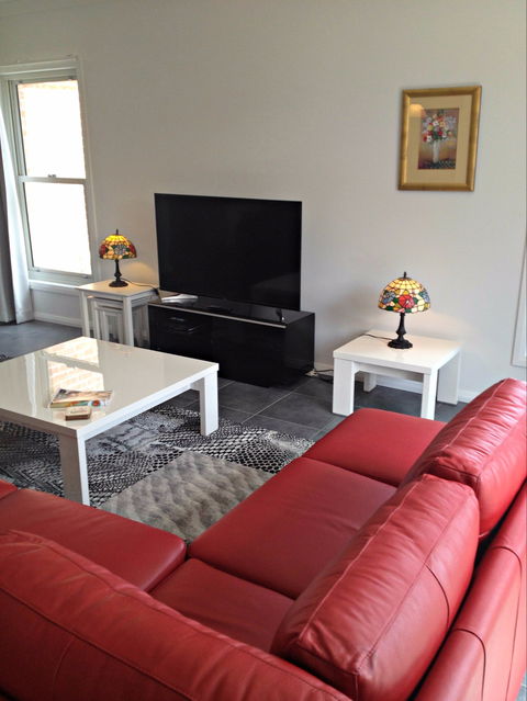 Kalinya - Hotel Gold Coast 1