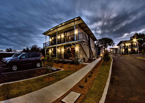 Kings Park Accommodation - Hotel Gold Coast 0