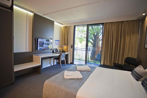 Kings Park Accommodation - Hotel Gold Coast 1