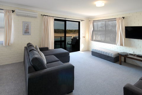 Marcel Towers Holiday Apartments - Hotel Gold Coast 2