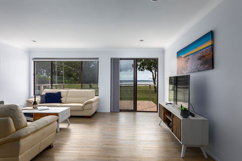 Moona Beach House  Jervis Bay - Hotel Gold Coast 1