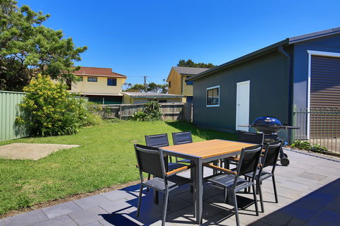 Surf Shack Culburra Beach - Hotel Gold Coast 2