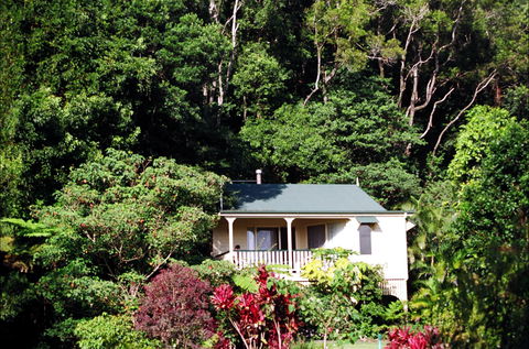 The Falls Montville - Hotel Gold Coast 0