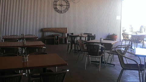 The Port Of Bourke Hotel - Hotel Gold Coast 2