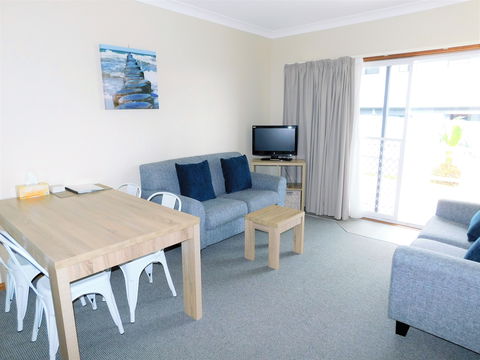 Walters Holiday Flats - Hotel Gold Coast 2