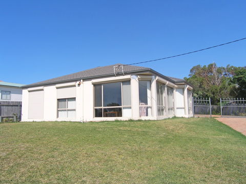 Water View House - Hotel Gold Coast 2