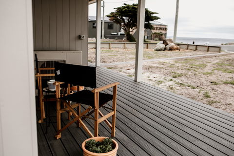 Whitemark Foreshore Apartments - Hotel Gold Coast 2