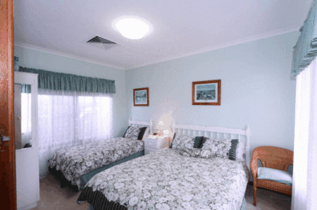 Dunelm House Bed And Breakfast - Hotel Gold Coast 3