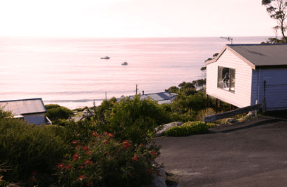 bay of Fires Character Cottage - Hotel Gold Coast