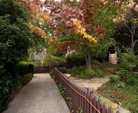 Anne Hathaways Cottage - Hotel Gold Coast 1