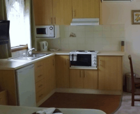 Tumut Log Cabins - Hotel Gold Coast