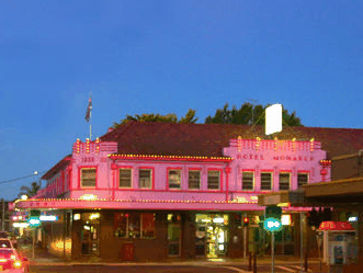 Monarch Motel Hotel - Hotel Gold Coast
