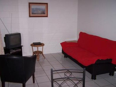Whitsunday Waterfront Apartments - Hotel Gold Coast 2