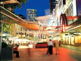 Queen Street Mall - Hotel Gold Coast 0