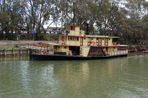 Emmylou Paddle Steamer - Hotel Gold Coast 0