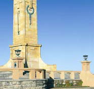Fremantle War Memorial - Hotel Gold Coast